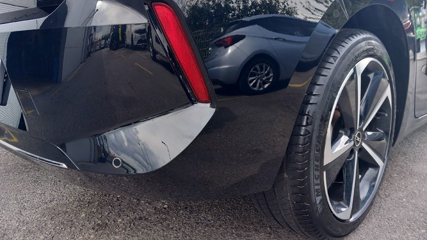 RABLJENO VOZILO OPEL ASTRA ELEGANCE F 1,2 XHT MT6 Mehanički mjenjač BENZIN 224221