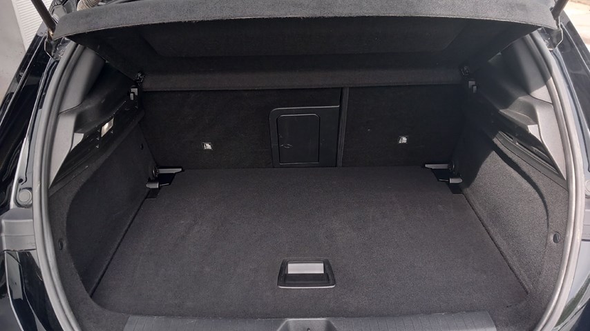 RABLJENO VOZILO OPEL ASTRA ELEGANCE F 1,2 XHT MT6 Mehanički mjenjač BENZIN 224221