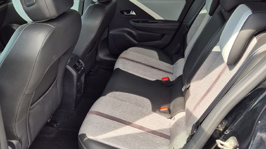 RABLJENO VOZILO OPEL ASTRA ELEGANCE F 1,2 XHT MT6 Mehanički mjenjač BENZIN 224221