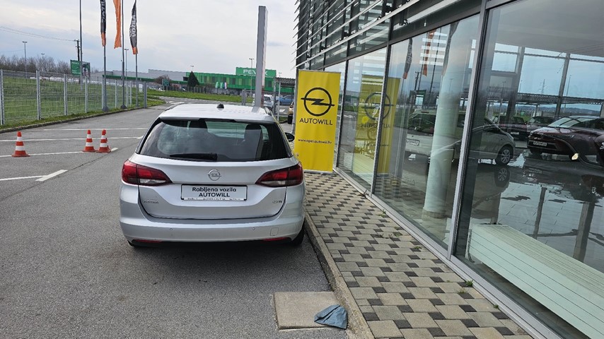 RABLJENO VOZILO OPEL ASTRA ENJOY 1,6 CDTI Mehanički mjenjač DIESEL 223811