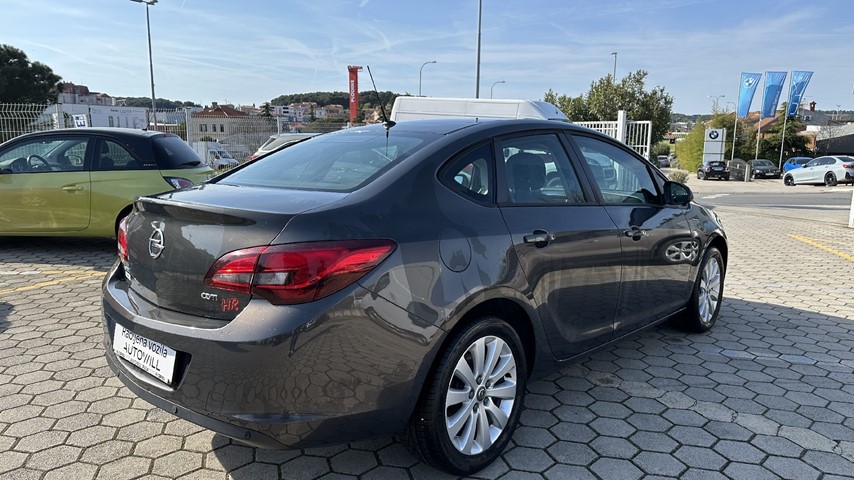 RABLJENO VOZILO OPEL ASTRA ENJOY 1,7 DTS Mehanički mjenjač DIESEL 27358