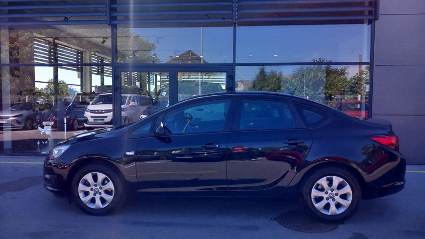 RABLJENO VOZILO OPEL ASTRA ENJOY 4DR B 1.6 DTL MT6 Mehanički mjenjač DIESEL 20861