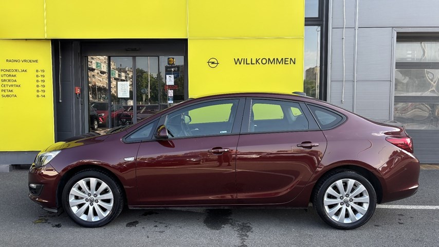 RABLJENO VOZILO OPEL ASTRA ENJOY B 1,4 NET MT6 Mehanički mjenjač BENZIN 224671