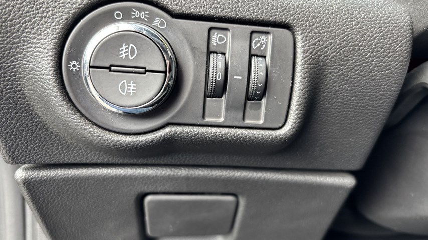 RABLJENO VOZILO OPEL ASTRA ENJOY B 1,6 DTL Mehanički mjenjač DIESEL 224695