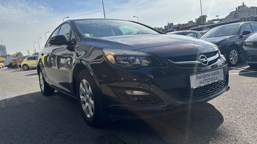 RABLJENO VOZILO OPEL ASTRA ENJOY B 1,6 DTL MT6 Mehanički mjenjač DIESEL 224919