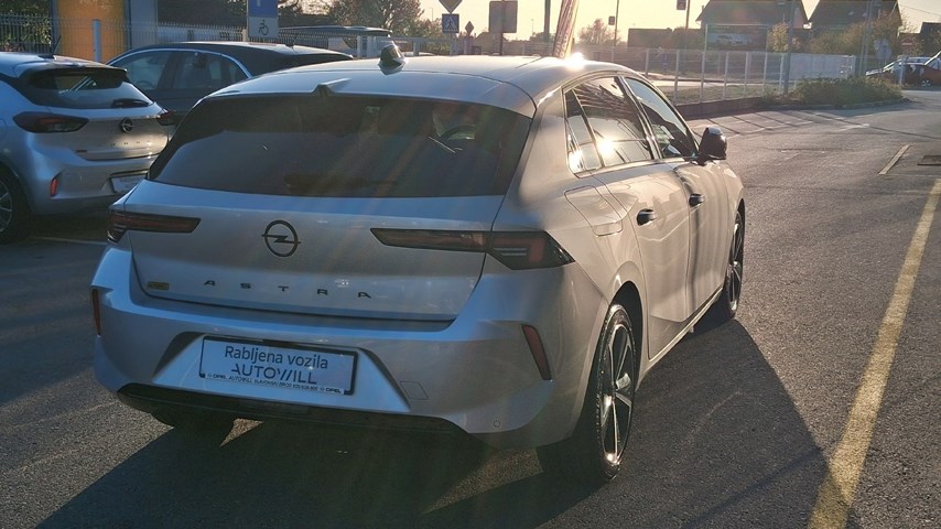 RABLJENO VOZILO OPEL ASTRA GS F 1,2 XHT AT8 Automatski mjenjač BENZIN 224103