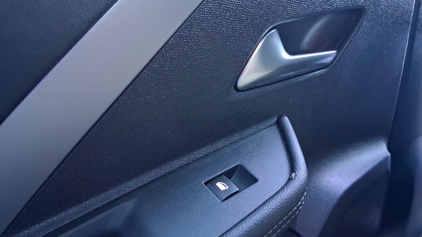 RABLJENO VOZILO OPEL ASTRA GS F 1,2 XHT AT8 Automatski mjenjač BENZIN 224103