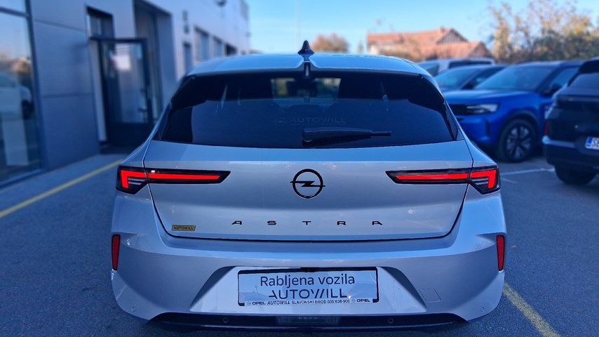 RABLJENO VOZILO OPEL ASTRA GS F 1,2 XHT AT8 Automatski mjenjač BENZIN 224103