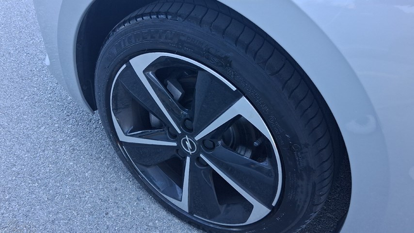 RABLJENO VOZILO OPEL ASTRA GS F 1,2 XHT AT8 Automatski mjenjač BENZIN 224103