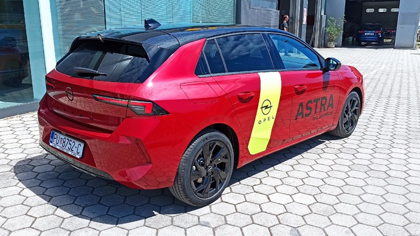 RABLJENO VOZILO OPEL ASTRA GS LINE F 1,5 DTH AT8 Automatski sekvencijalni mjenjač DIESEL 90235