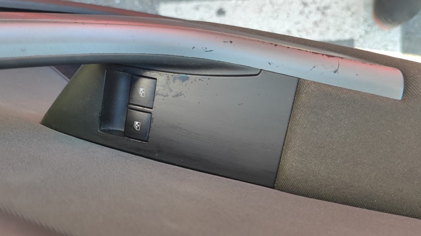 RABLJENO VOZILO OPEL ASTRA GTC 1,7 D Mehanički mjenjač DIESEL 224315