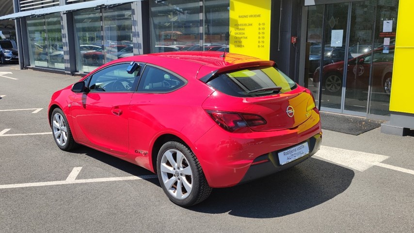 RABLJENO VOZILO OPEL ASTRA GTC 1,7 D Mehanički mjenjač DIESEL 224315