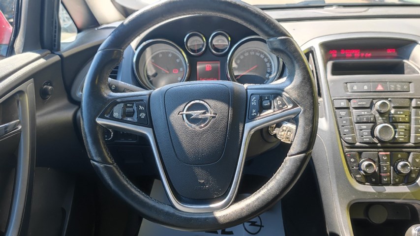 RABLJENO VOZILO OPEL ASTRA GTC 1,7 D Mehanički mjenjač DIESEL 224315