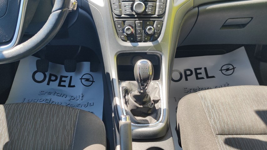 RABLJENO VOZILO OPEL ASTRA GTC 1,7 D Mehanički mjenjač DIESEL 224315