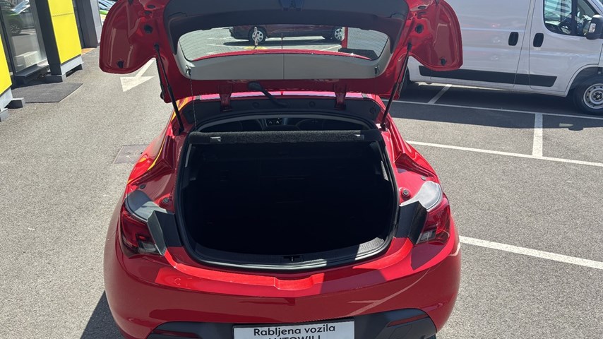 RABLJENO VOZILO OPEL ASTRA GTC 1,7 D Mehanički mjenjač DIESEL 224315