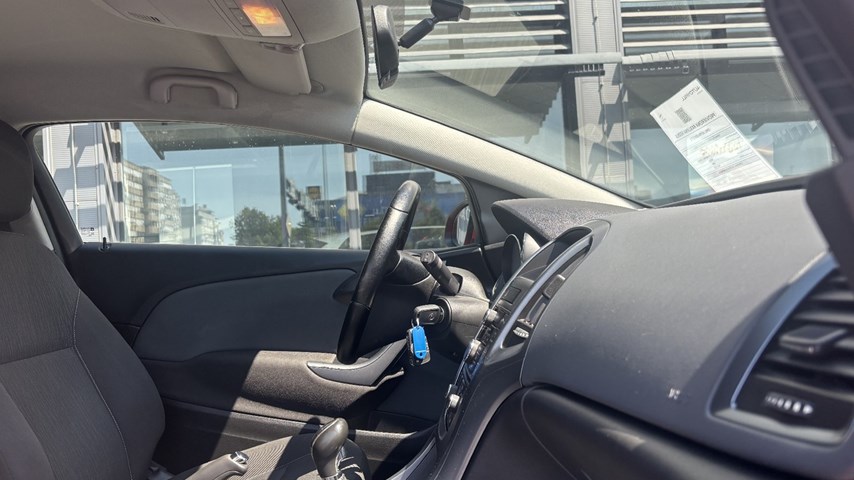 RABLJENO VOZILO OPEL ASTRA GTC 1,7 D Mehanički mjenjač DIESEL 224315