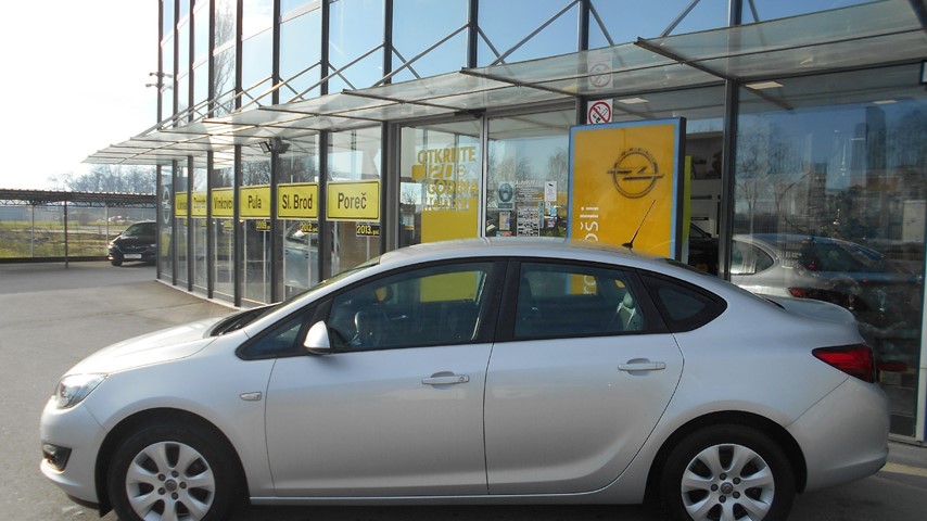 RABLJENO VOZILO OPEL ASTRA I ENJOY 4DR B16DTL Mehanički mjenjač DIESEL 222714