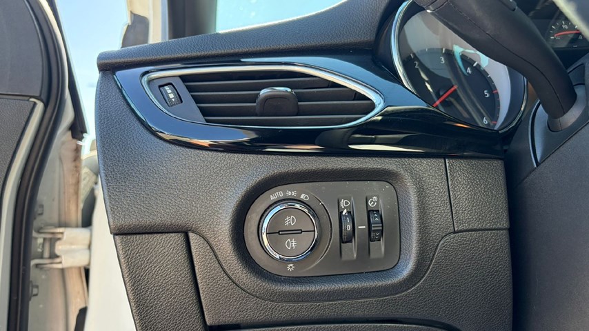 RABLJENO VOZILO OPEL ASTRA K DYNAMIC B1.6DTH MT6 Mehanički mjenjač DIESEL 80710