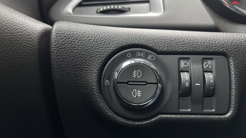 RABLJENO VOZILO OPEL ASTRA SPORTS TOURER 1,6 CDTI DIESEL 224539