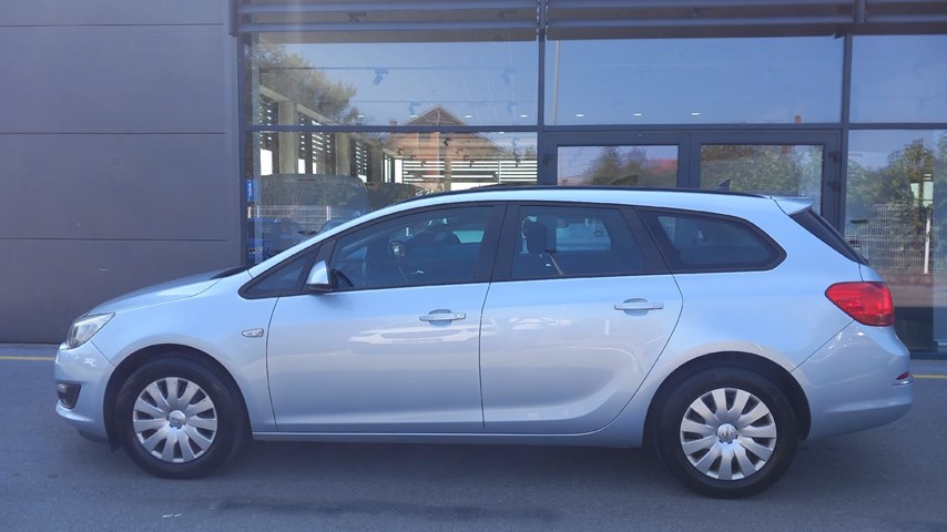 RABLJENO VOZILO OPEL ASTRA SPORTS TOURER 1,6 CDTI Mehanički mjenjač DIESEL 224401