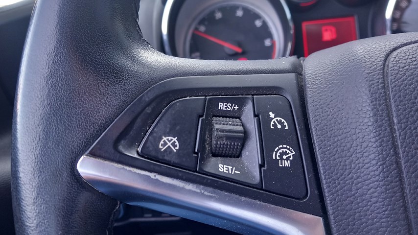 RABLJENO VOZILO OPEL ASTRA SPORTS TOURER 1,6 CDTI Mehanički mjenjač DIESEL 224401