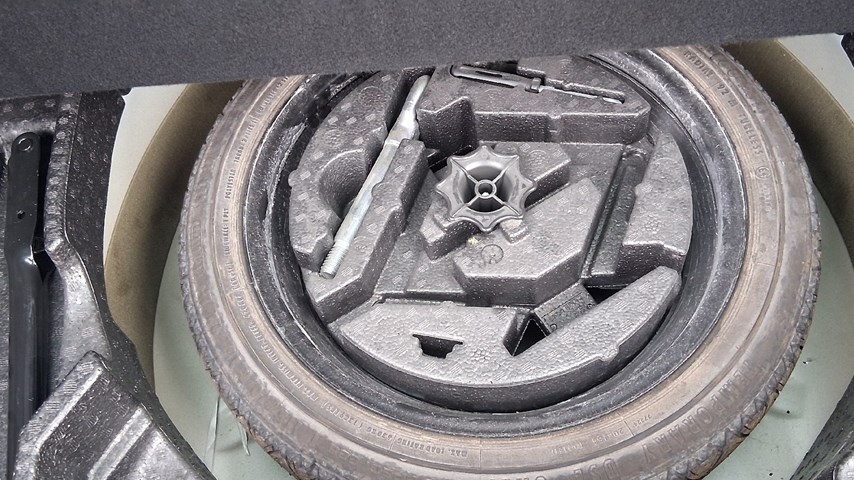 RABLJENO VOZILO OPEL ASTRA SPORTS TOURER 1,6 CDTI Mehanički mjenjač DIESEL 224401