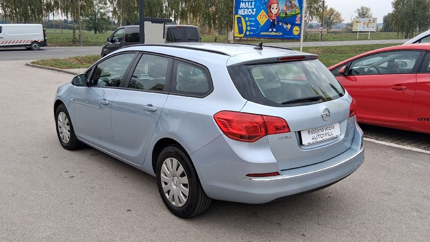 RABLJENO VOZILO OPEL ASTRA SPORTS TOURER 1,6 CDTI Mehanički mjenjač DIESEL 224401