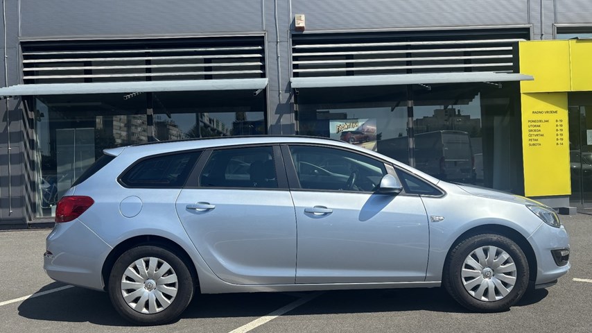 RABLJENO VOZILO OPEL ASTRA SPORTS TOURER 1,6 CDTI Mehanički mjenjač DIESEL 224401