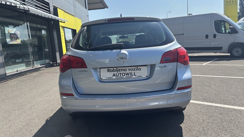 RABLJENO VOZILO OPEL ASTRA SPORTS TOURER 1,6 CDTI Mehanički mjenjač DIESEL 224401