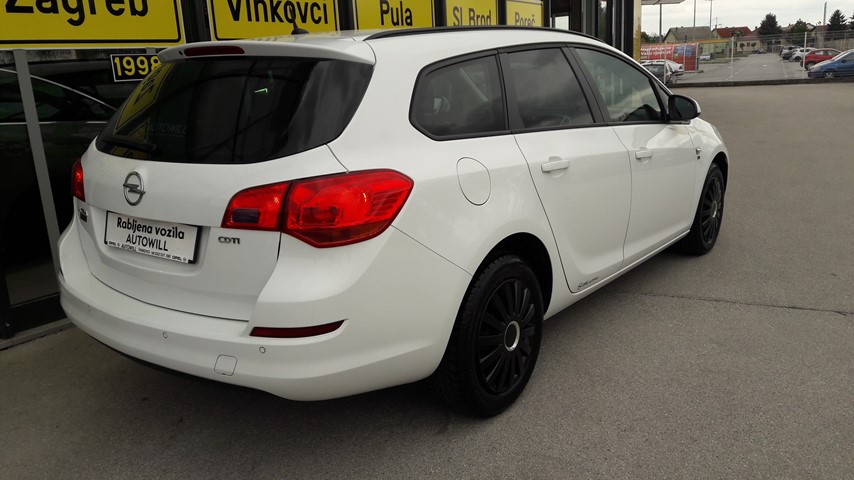 RABLJENO VOZILO OPEL ASTRA SPORTS TOURER 1,7 CDTI DIESEL 100104