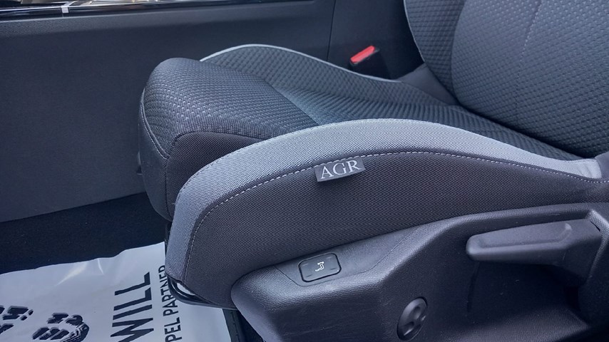 RABLJENO VOZILO OPEL ASTRA SPORTS TOURER EDITION 1,5 CDTI AT8 Automatski mjenjač DIESEL 81337