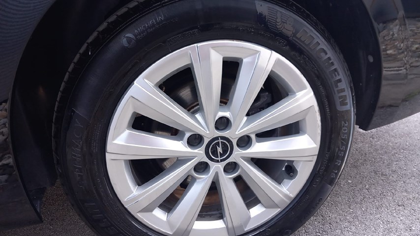 RABLJENO VOZILO OPEL ASTRA SPORTS TOURER EDITION 1,5 CDTI AT8 Automatski mjenjač DIESEL 81337