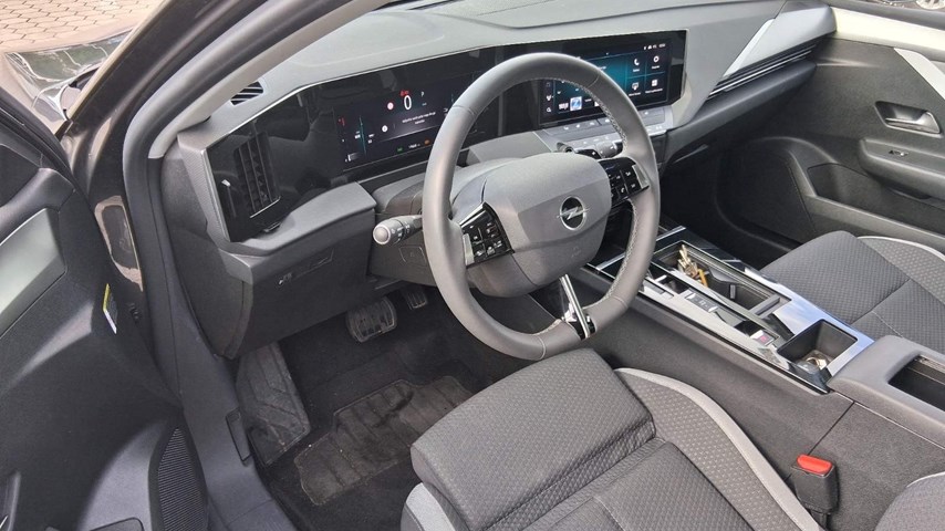 RABLJENO VOZILO OPEL ASTRA SPORTS TOURER EDITION 1,5 CDTI AT8 Automatski mjenjač DIESEL 81286