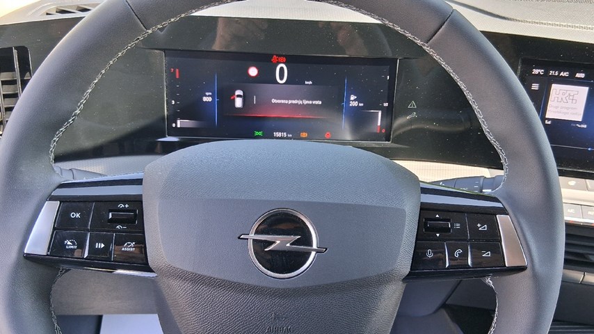 RABLJENO VOZILO OPEL ASTRA SPORTS TOURER EDITION F 1,2 XHL MT6 Mehanički mjenjač BENZIN 81347