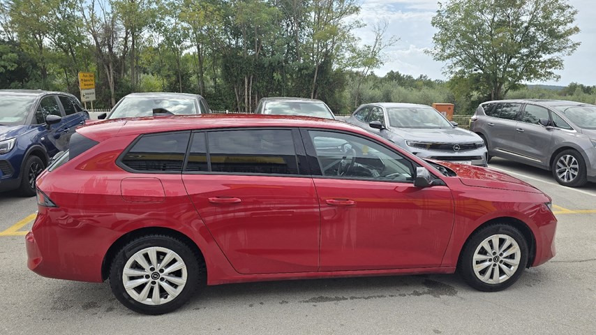 RABLJENO VOZILO OPEL ASTRA SPORTS TOURER EDITION F 1,2 XHL MT6 Mehanički mjenjač BENZIN 81354
