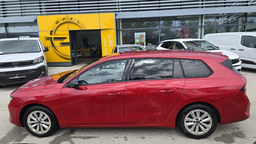 RABLJENO VOZILO OPEL ASTRA SPORTS TOURER EDITION F 1,2 XHL MT6 Mehanički mjenjač BENZIN 81354