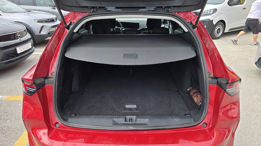 RABLJENO VOZILO OPEL ASTRA SPORTS TOURER EDITION F 1,2 XHL MT6 Mehanički mjenjač BENZIN 81354