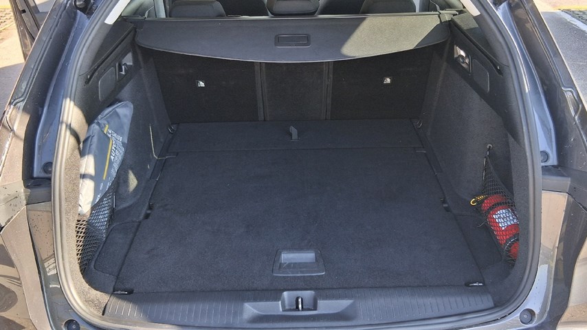 RABLJENO VOZILO OPEL ASTRA SPORTS TOURER EDITION F1,5 DTH AT8 Automatski mjenjač DIESEL 224585