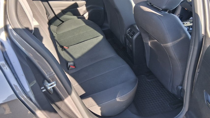 RABLJENO VOZILO OPEL ASTRA SPORTS TOURER EDITION F1,5 DTH AT8 Automatski mjenjač DIESEL 224585