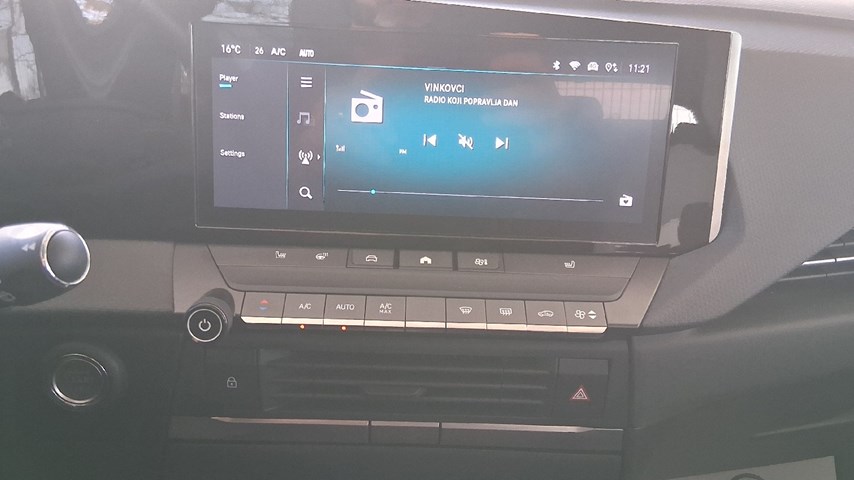 RABLJENO VOZILO OPEL ASTRA SPORTS TOURER EDITION F1,5 DTH AT8 Automatski mjenjač DIESEL 224585