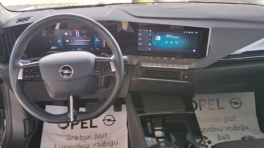 RABLJENO VOZILO OPEL ASTRA SPORTS TOURER EDITION F1,5 DTH AT8 Automatski mjenjač DIESEL 224585