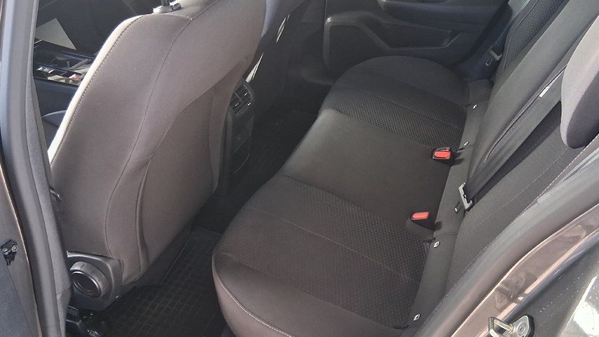 RABLJENO VOZILO OPEL ASTRA SPORTS TOURER EDITION F1,5 DTH AT8 Automatski mjenjač DIESEL 224585