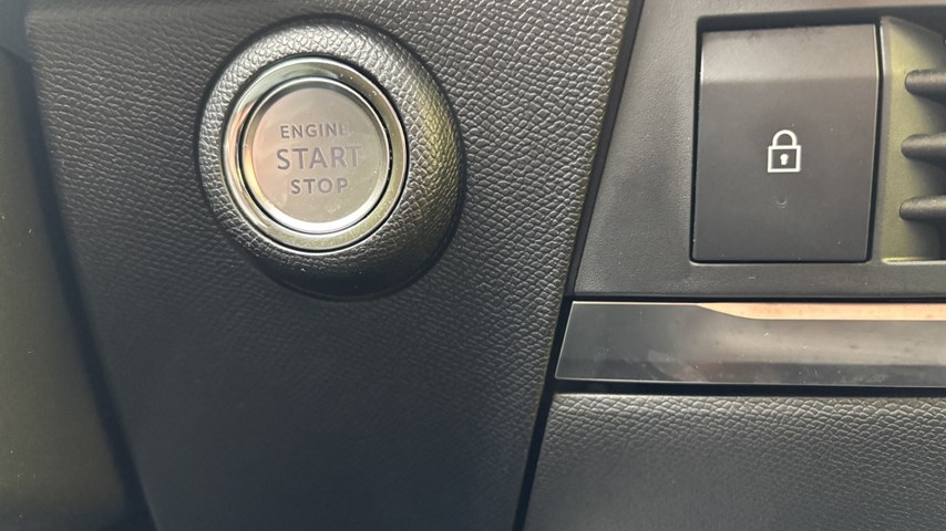 RABLJENO VOZILO OPEL ASTRA SPORTS TOURER EDITION F1,5DTH AT8 Automatski mjenjač DIESEL 224596