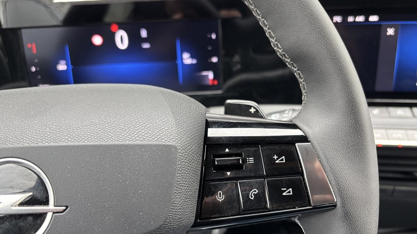 RABLJENO VOZILO OPEL ASTRA SPORTS TOURER EDITION F1,5 DTH AT8 Automatski mjenjač DIESEL 224583