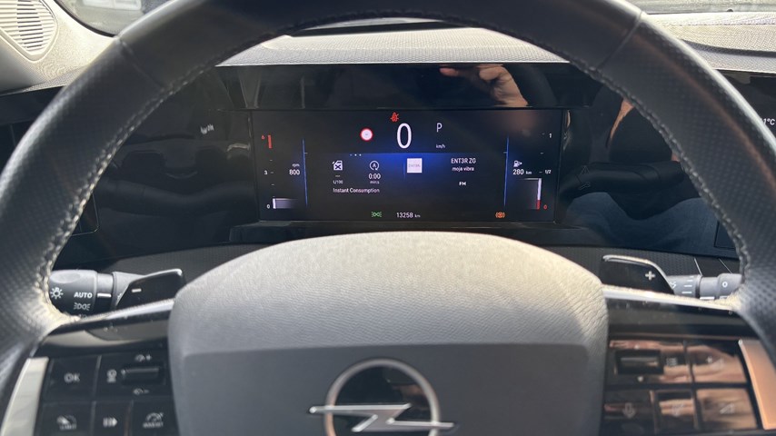 RABLJENO VOZILO OPEL ASTRA SPORTS TOURER EDITION F1,5 DTH AT8 Automatski mjenjač DIESEL 224580