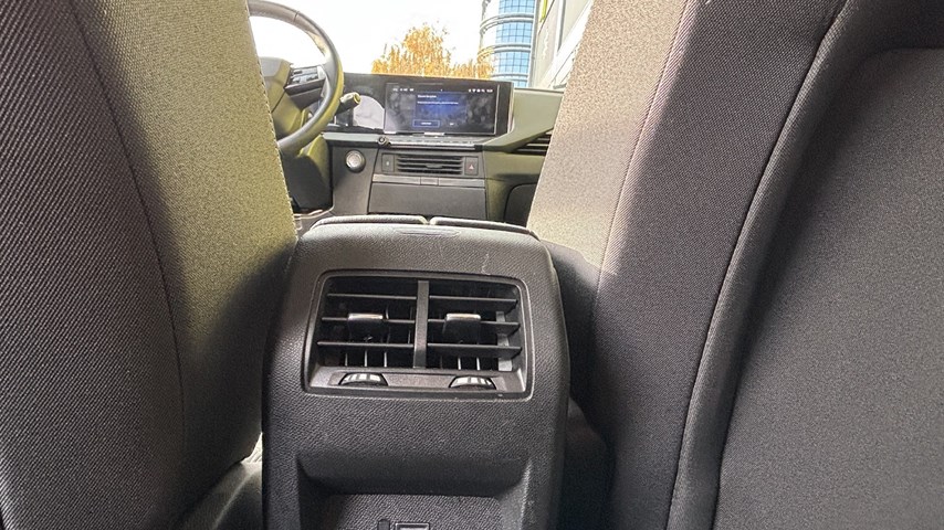 RABLJENO VOZILO OPEL ASTRA SPORTS TOURER EDITION F1,5 DTH AT8 Automatski mjenjač DIESEL 224580