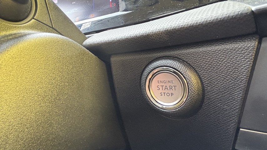 RABLJENO VOZILO OPEL ASTRA SPORTS TOURER EDITION F1,5 DTH AT8 Automatski mjenjač DIESEL 224580