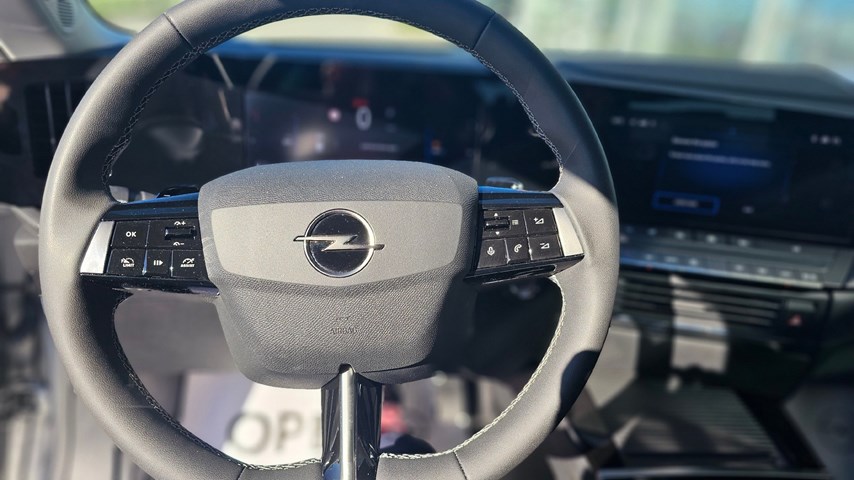 RABLJENO VOZILO OPEL ASTRA SPORTS TOURER EDITION F 1,5 DTH AT8 Automatski mjenjač DIESEL 224106
