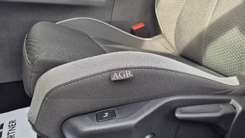 RABLJENO VOZILO OPEL ASTRA SPORTS TOURER EDITION F1,5 DTH AT8 Automatski mjenjač DIESEL 224587