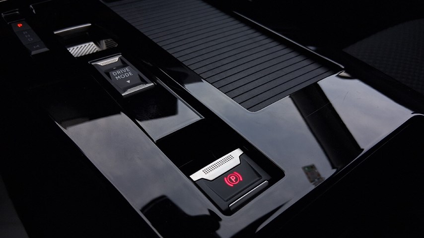 RABLJENO VOZILO OPEL ASTRA SPORTS TOURER EDITION F1,5 DTH AT8 Automatski mjenjač DIESEL 224587